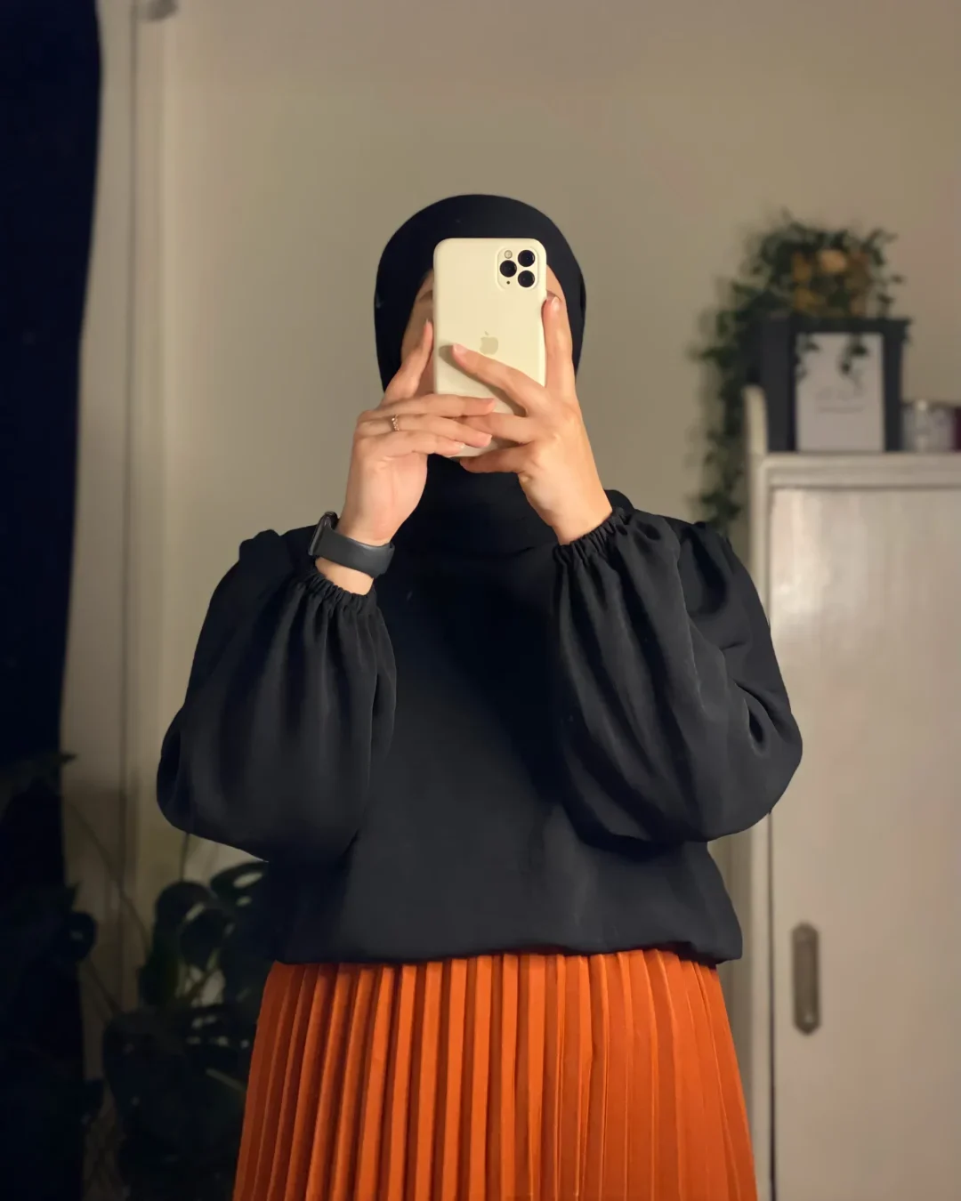 بلوزة سي واي