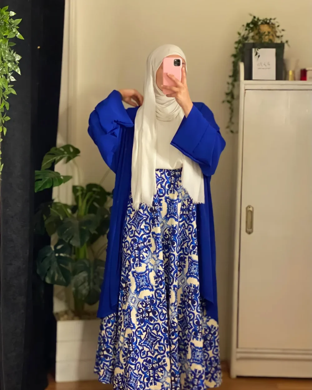 الجيبة الروزالين المنقوشة