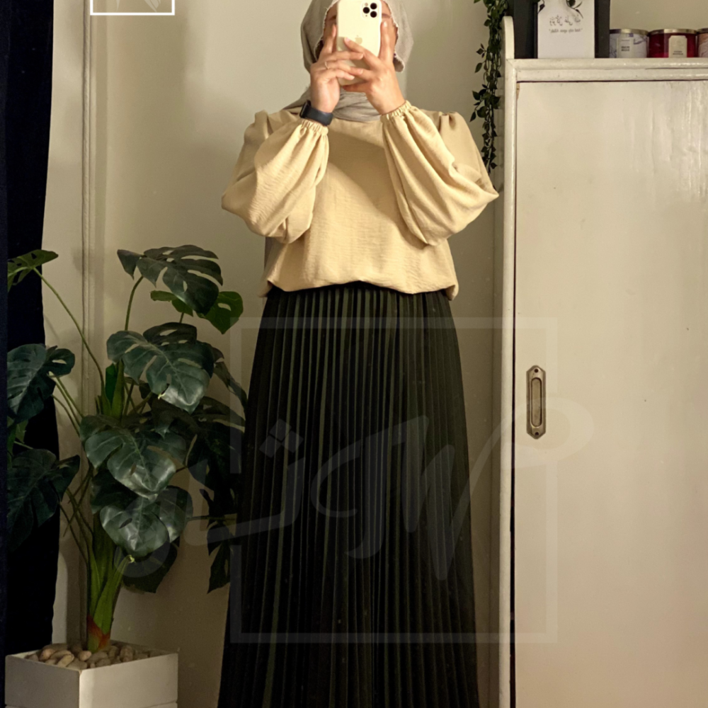 بلوزة سي واي