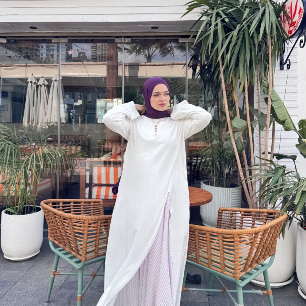 بلوزة طويلة